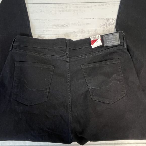 Levi Strauss Signature Black Jeans Women's Plus sz 18 High Rise Skinny Stretch - Picture 6 of 7
